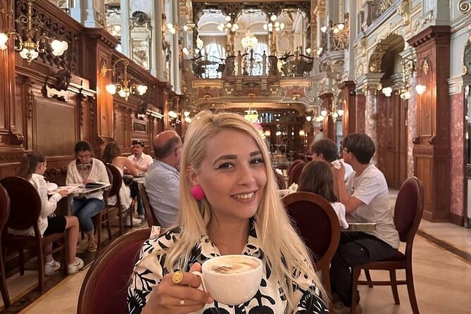 Fast Budapest Tour! E-Scooter+Coffee Break in 90min - Inclusions and Highlights