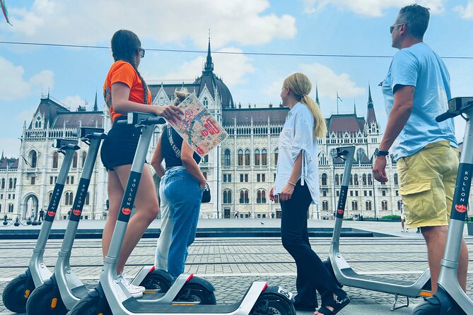 Fast Budapest Tour! E-Scooter+Coffee Break in 90min - The Sum Up