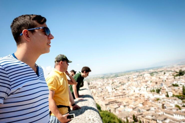 Fast-Track Alhambra & Nasrid Palaces Guided Tour - Experience