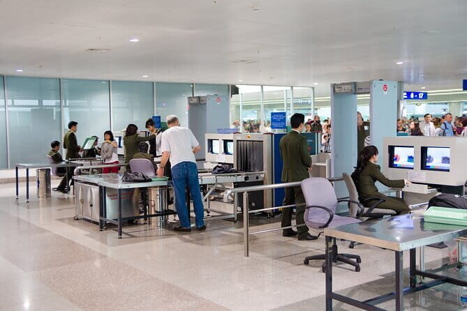 Fast Track VIP Service Tan Son Nhat Airport (Ho Chi Minh-Vietnam) - Practical Tips for Booking and Using the Service