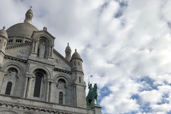 Fat Cat Gets the Early Bird: Montmartre - Traveler Photos