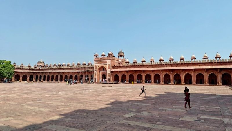 Fatehpur Sikri and Stepwell Tour from Agra to Jaipur - Should you book it?