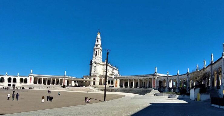 Fatima, Alcobaca and Nazare Full Day Private Tour - Tour Booking Details