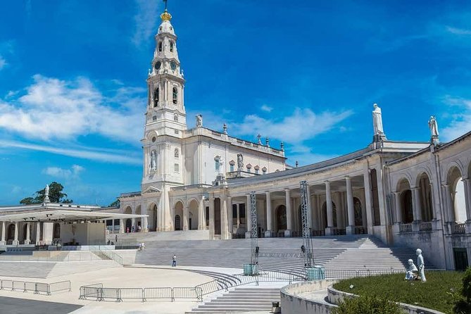 Fátima and the 3 Little Shepherd'S House - The Sum Up