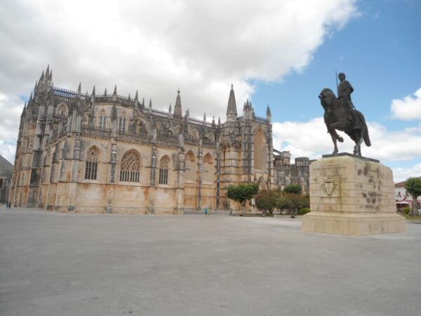 Fátima, Batalha, Alcobaça, Nazaré and Óbidos Private Tour - The Sum Up