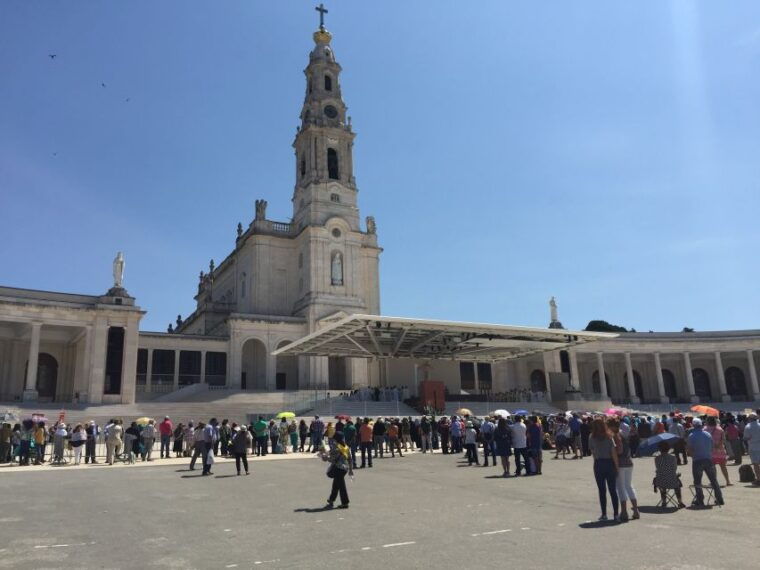 Fatima, Batalha, Nazaré and Óbidos: Private Full Day Tour - FAQ