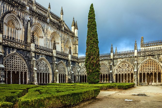 Fatima, Batalha, Nazare, Obidos Full-Day Group Tour From Lisbon - Important Tips