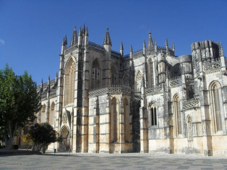 Fátima, Batalha, Nazaré, Tomar & Óbidos: Place of Miracles - Architectural Marvels of Batalha