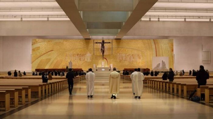 Fátima Day Trip from Lisbon  Small Groups - In The Sum Up