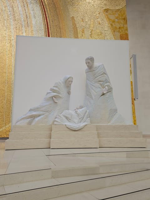 FATIMA: DELUXE FULLY PRIVATE FULL DAY TOUR BY CAR - Sanctuary Features and Visitor Experience