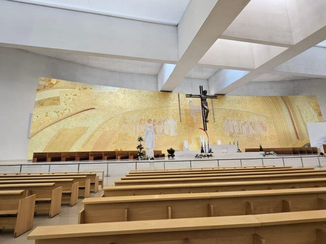 FATIMA: DELUXE FULLY PRIVATE FULL DAY TOUR BY CAR - Private Group Experience