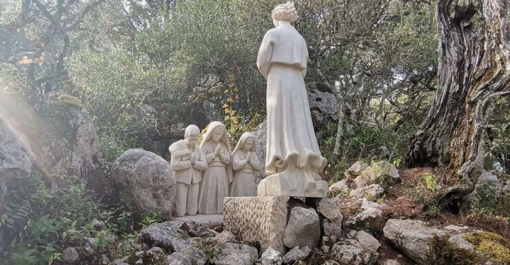 Fátima Full-Day Private Personalized Tour From Lisbon - Inclusions and Accessibility Information