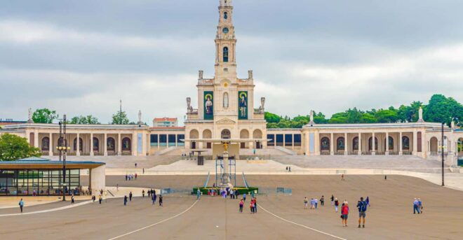 Fátima Holy City Full Day Tour - Itinerary Highlights
