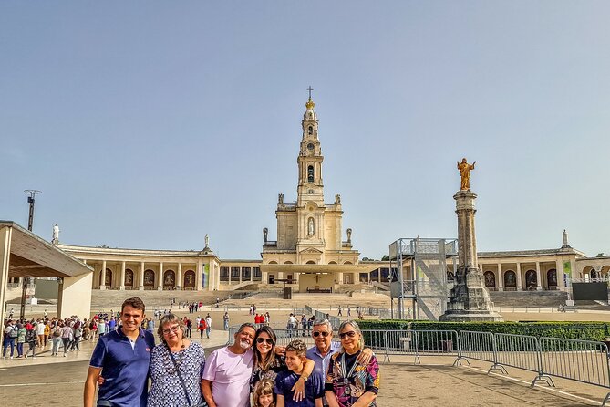 Fatima, Nazare and Obidos Full-Day Private Tour From Lisbon - Nazare and Obidos Exploration