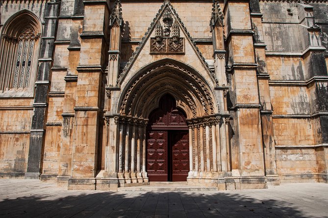 Fatima Nazare and Obidos Private Full Day Tour - Pricing and Booking