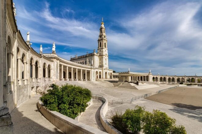 Fátima, Nazaré and Óbidos Private Tour - Transportation Details