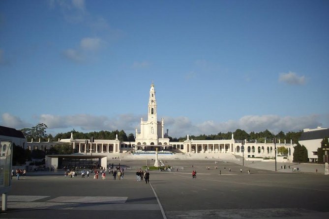 Fátima, Nazaré and Óbidos Private Tour From Lisbon - Highlights of Portugal