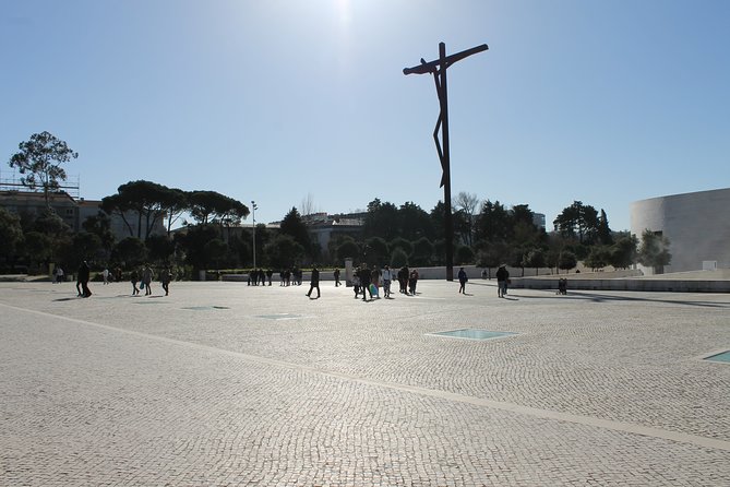 Fátima Private Tour - Visiting Other Cathedrals and Historical Sites