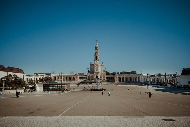 Fatima's Wonders – Religious Capital Tour - The Famous Fátima Basilica