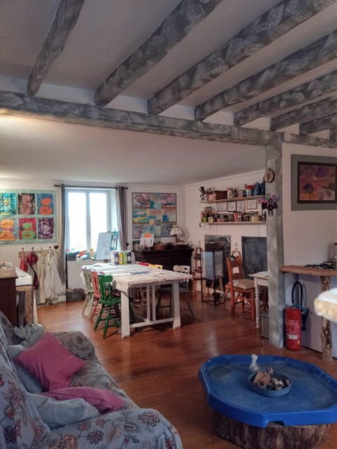 Faux La Montagne : Le Nid Dart : English Art Workshops for Children - Good To Know