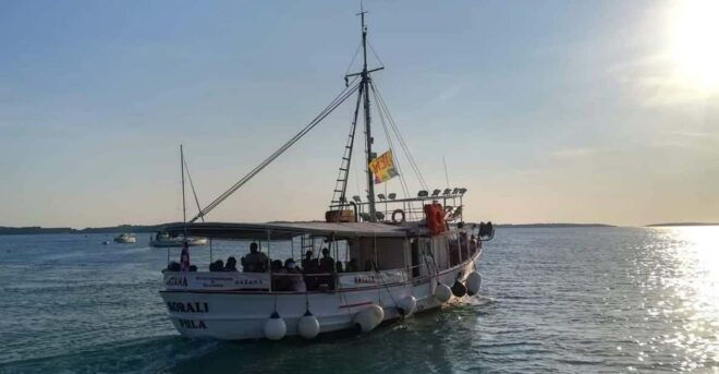 FAZANA PRIVATE Koralj Boat Tour Galebove Rocks - NP Brijuni - Itinerary Highlights