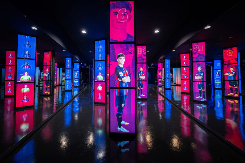 FC Barcelona Museum and Immersive Tour Ticket - The construction viewpoint: a useful extra, with limits