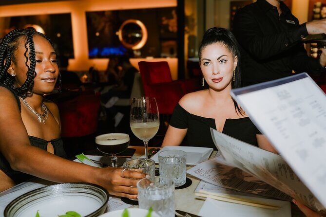 Feel Like a Star: Nighttime Paparazzi Flash Photoshoot - A Detailed Breakdown of the Experience