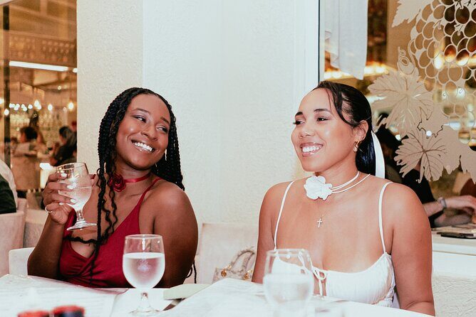 Feel Like a Star: Nighttime Paparazzi Flash Photoshoot - FAQ