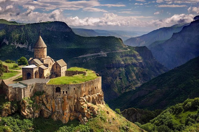 Feel The Magic Of Armenia - Immerse Yourself in Armenian Culture