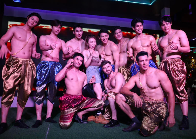 Female Friendly tour - Bubble in the Forest & Handsome boy show - Bubble in the Forest: a scenic stop beyond central Bangkok