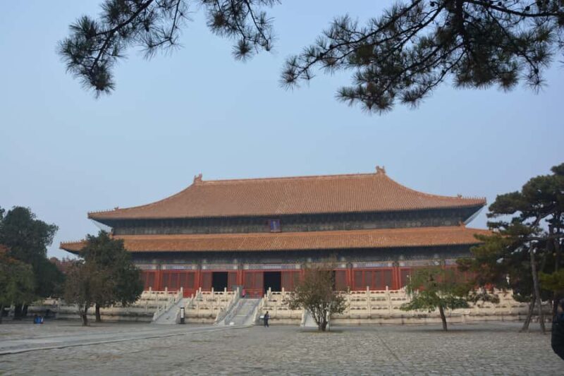 Feng Shui Beijing: Great Wall, Ming Tombs, and Hutongs Tour - A Closer Look at the Tour Experience