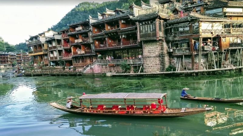 Fenghuang Ancient Town - Fenghuang by river, after dark