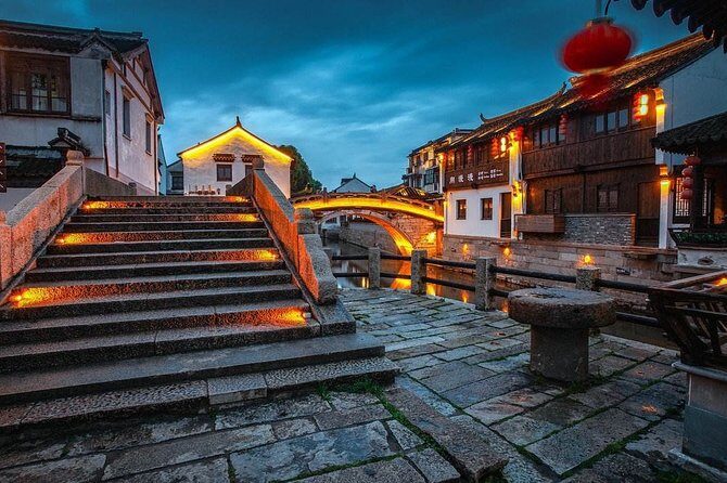 Fengjing and Xitang Water Town Private Day Tour from Shanghai - FAQ