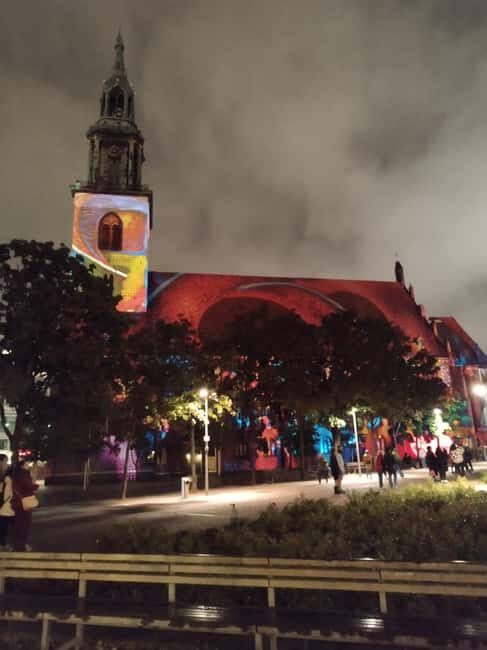"Festival of lights" Rickshaws Tour Start Brandenburger Tor - The Experience in Detail