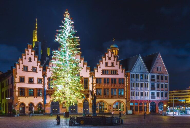 Festive Faro: Historic Christmas Lights & Market Delights - Magical Christmas Atmosphere in Faro