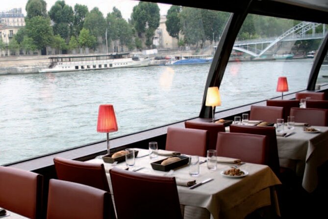 Festive Seine Dinner Cruise and Champagne - Dress Code and Vegetarian Option