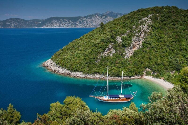 Fethiye: 12 Islands Boat Tour With Lunch and Hotel Pickup - Itinerary and Experience