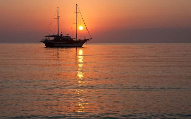 Fethiye: Romantic Sunset Boat Tour - FAQs