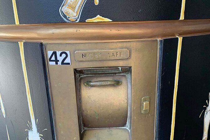 Fierce Nights & Neon Lights - Kings Cross Sydney Scavenger Hunt - Who Should Consider This Tour?