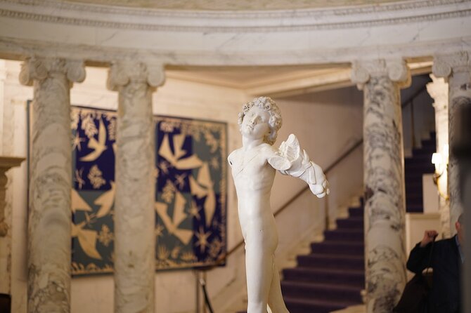 Fifth Avenue Gilded Age Mansions Walking Tour - Tour Guide Knowledge and Experience