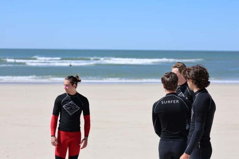 Figueira da Foz | Surf Lessons for all levels - The Experience Provider: Waveriders Collective