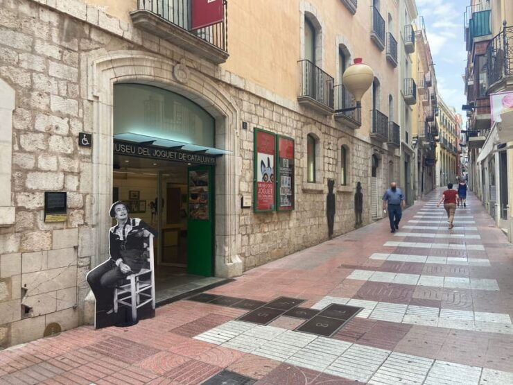 Figueres & Dali Museum Walking Tour With Tickets - Activity Highlights