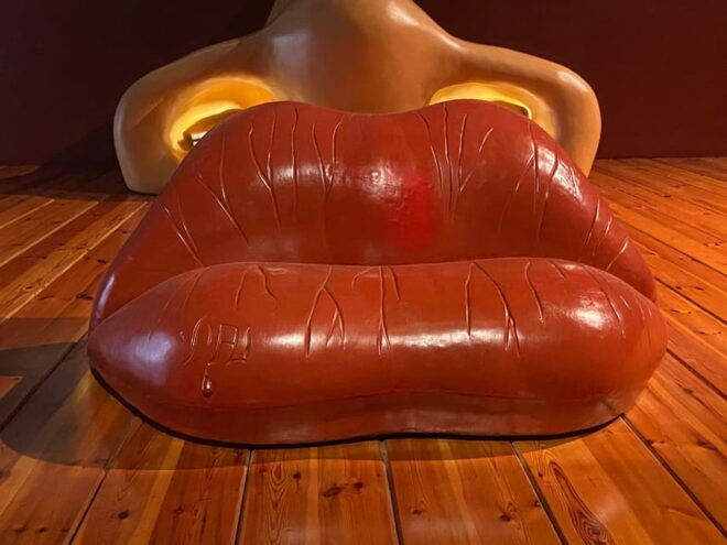Figueres & Dali Museum Walking Tour With Tickets - Participant Information