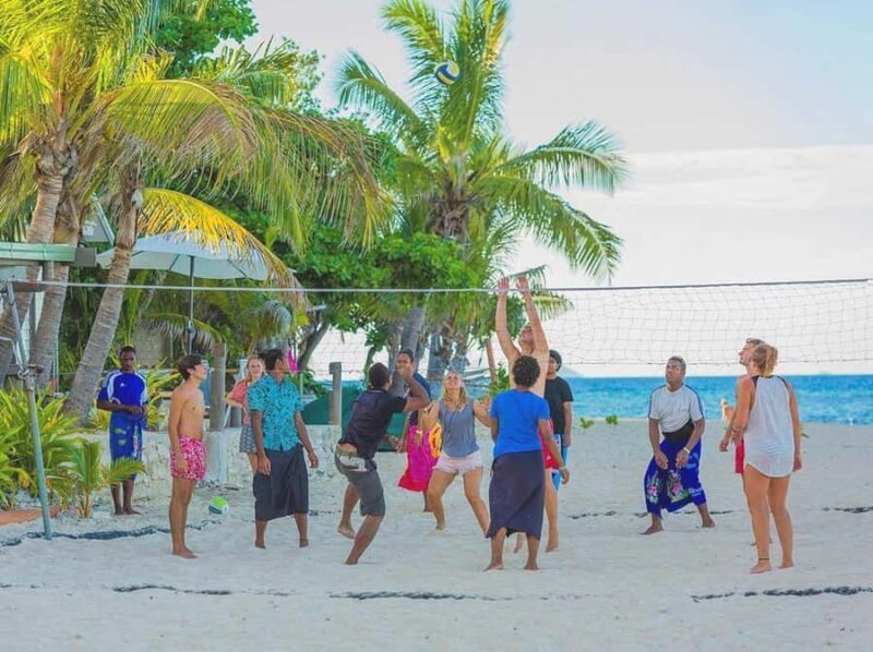 Fiji: Beachcomber Island Day Cruise with Snorkelling - The Sum Up