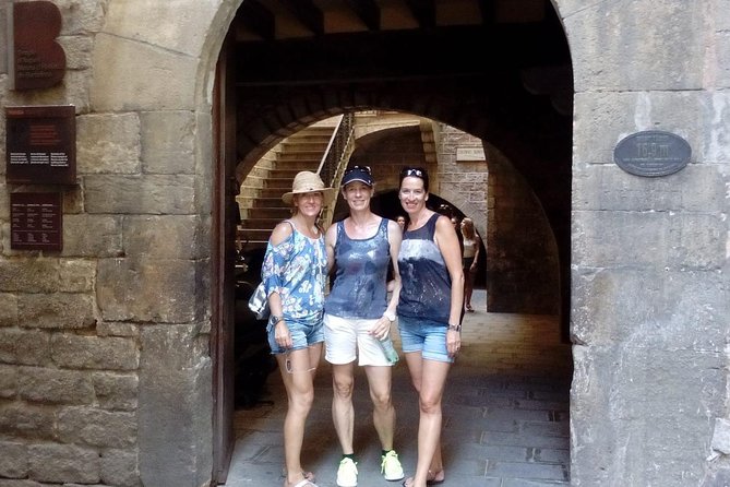 Find Hidden Barcelona—4 Hour Walking Tour - Historical Landmarks