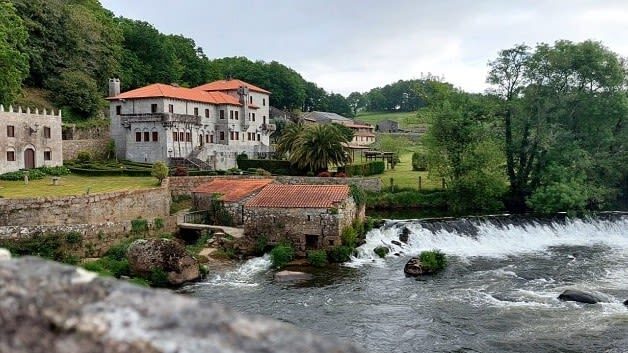 Finisterre and Costa da Morte day tour from Santiago de Compostela - Muxía: Atlantic views and sacred places