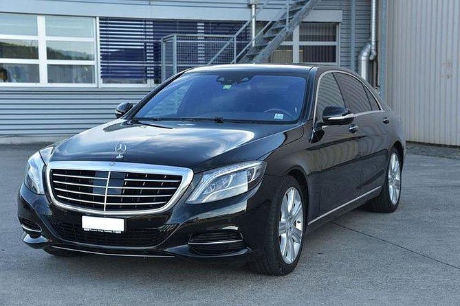 First Class Transfer BRUSSELS to ANTWERP - Amenities Included in the First-Class Transfer