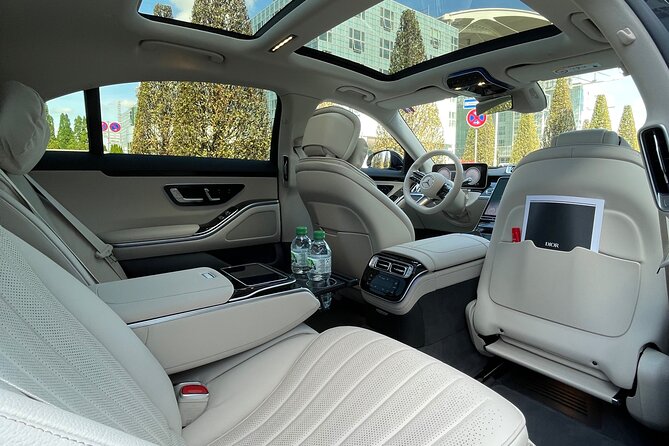 First Class Transfer in Munich Airport MUC - Public Transportation