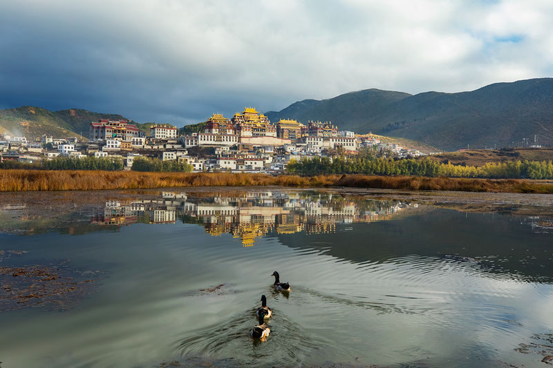 First Impression Yunnan Dali & Lijiang & Shangri-La 5/7-Day Tour - Baishuitai, Pudacuo and a high-altitude night