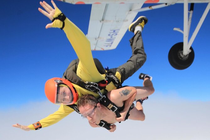 First Jump Tandem Skydive Pattaya Include Pickup Transfer - Experience Overview